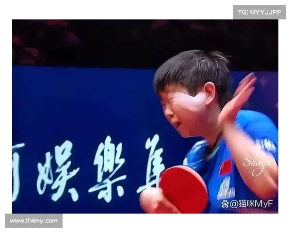 网球赛场上的意外瞬间与幕后花絮 揭开运动员不为人知的另一面