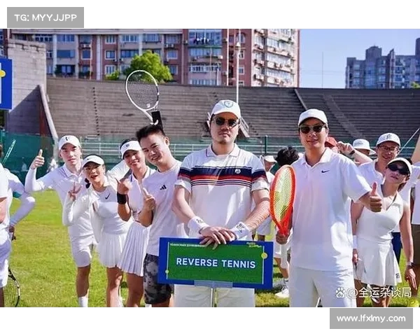 网球赛场热血沸腾，激烈对决引爆全场激情观众欢呼声不断