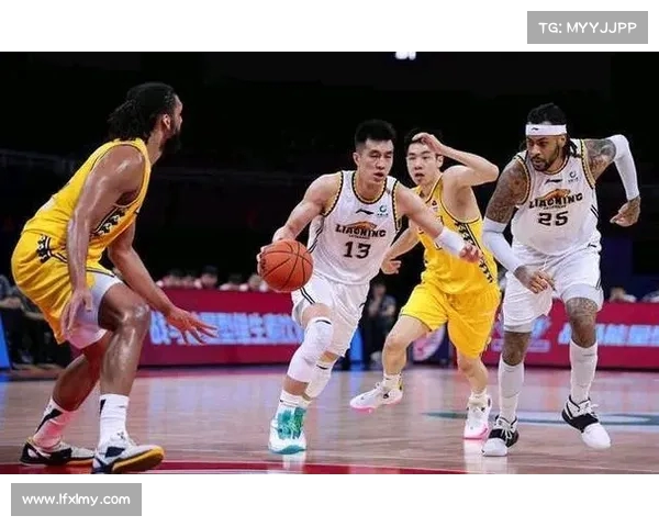 赛季首周精彩对决回顾 各大强队亮相展现夺冠实力